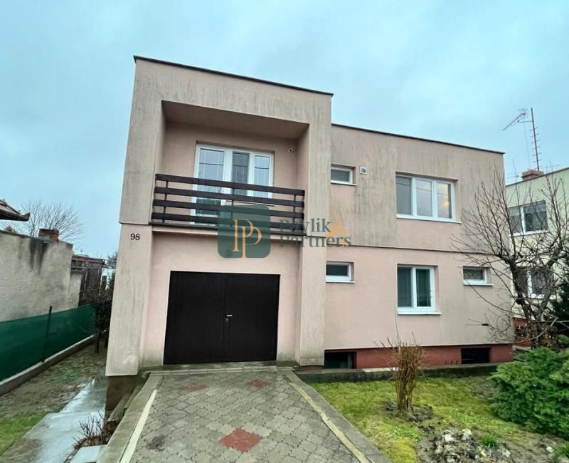 Predaj 6 izbový RD, Chrenová, 750m2 pozemok,všetky IS