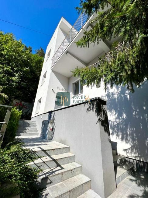 Predaj penzión s 9 apartmánmi, Trenčianske Teplice EXKLUZÍVNE!