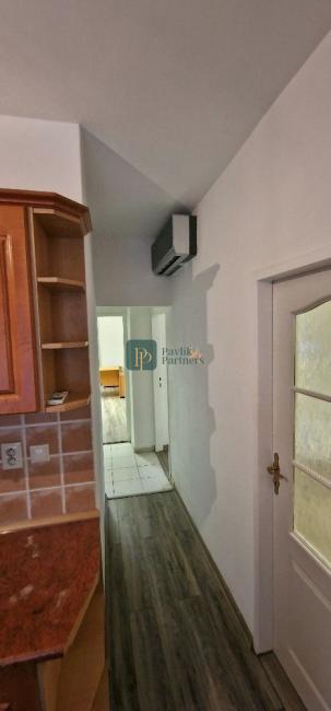 Prenájom 3 izbový byt, centrum - Párovce, balkón