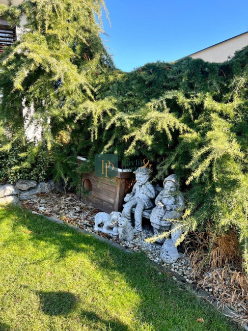 Predaj 4izb.rodinný dom Nitra, pozemok 9á, domček 50m2 na záhrade