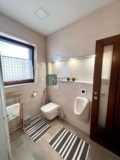 Predaj 4izb.rodinný dom Nitra, pozemok 9á, domček 50m2 na záhrade