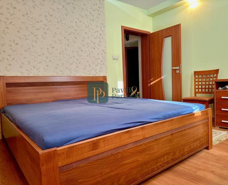 Predaj veľký 2 izbový byt, balkón, zariadený, Klokočina