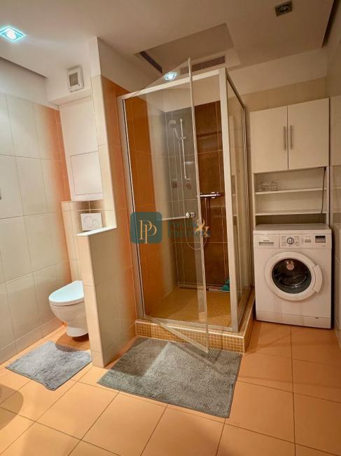 Predaj veľký 2 izbový byt, balkón, zariadený, Klokočina