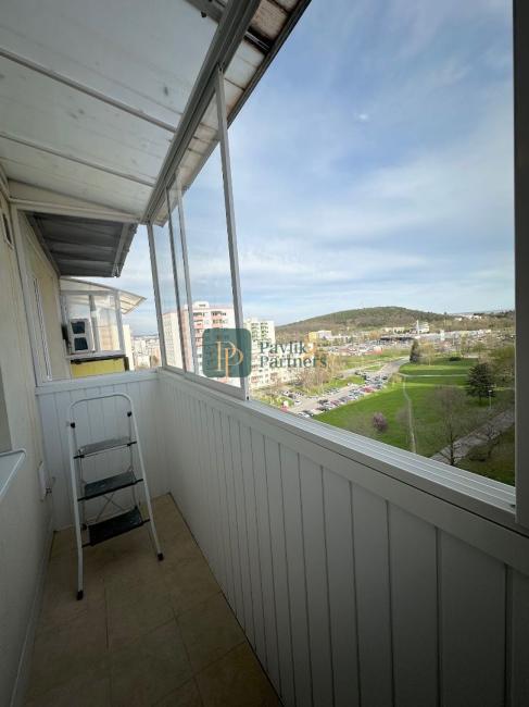 Predaj veľký 2 izbový byt, balkón, zariadený, Klokočina