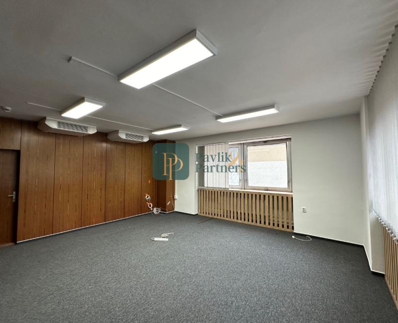 Prenájom kancelársky priestor, úplne centrum mesta, 62m2