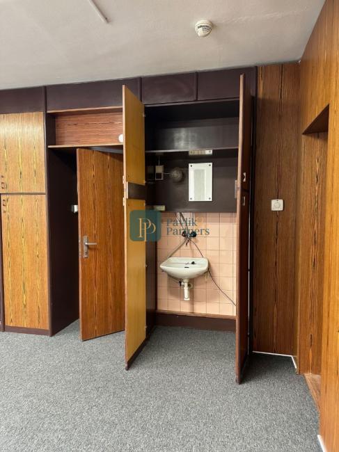 Prenájom kancelársky priestor, úplne centrum mesta, 62m2