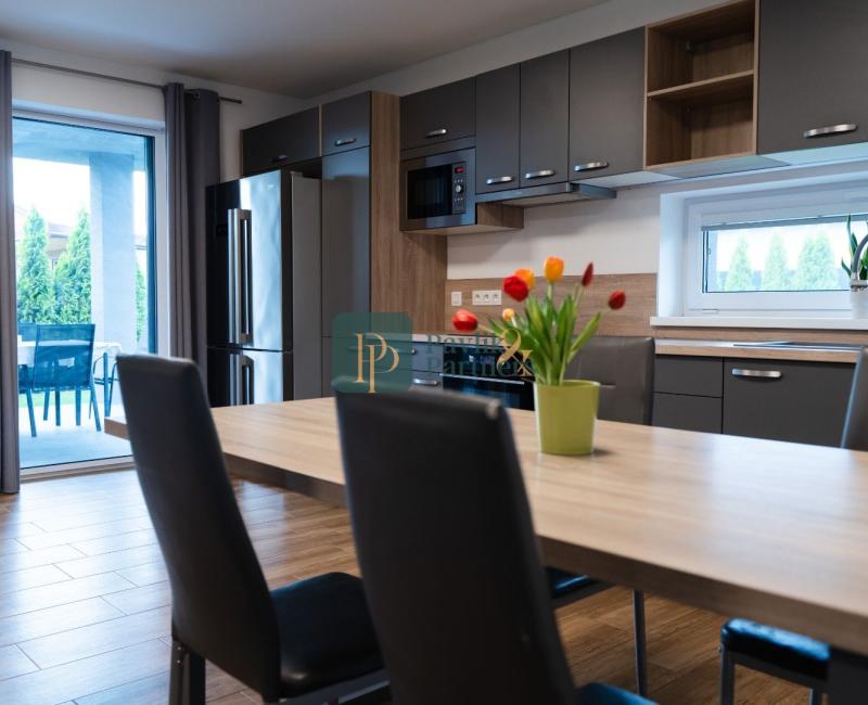 Predaj 4.izbový RD novostavba, 5a pozemok, Čechynce