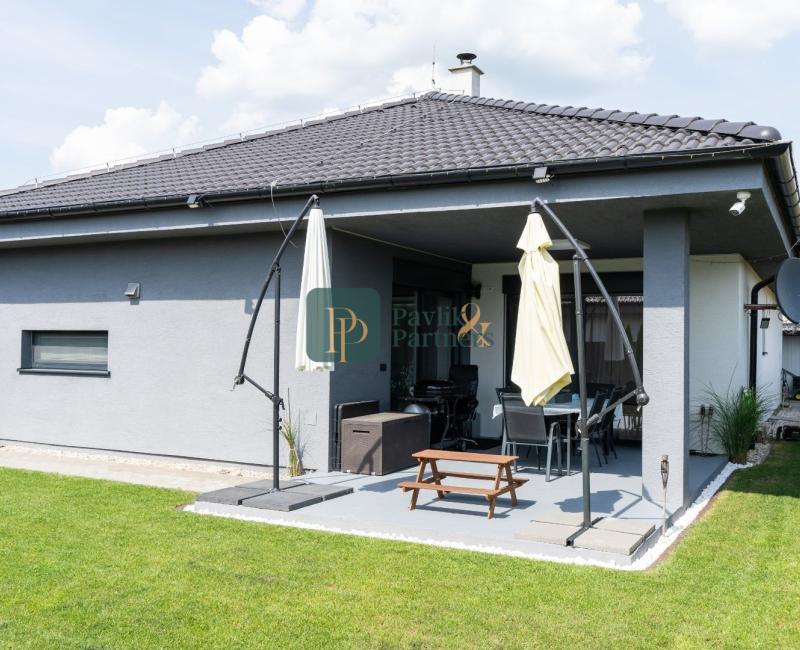 Predaj 4.izbový RD novostavba, 5a pozemok, Čechynce