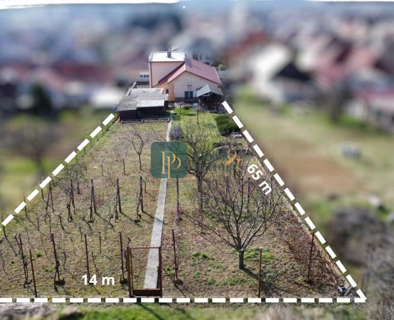 Predaj 4 izbový rodinný dom, 9á krásny pozemok pod lesom, garáž, Nitra