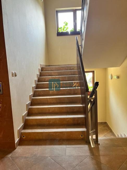 Predaj 2 izbový apartmán Donovaly, 2x balkón,zariadený