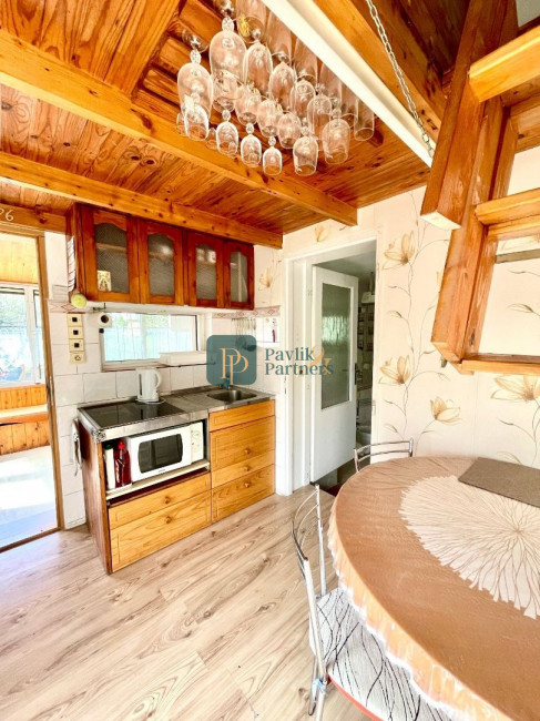 Chata aj na celoročné využitie v tichom prostredí plnej zelene, Hiadeľ