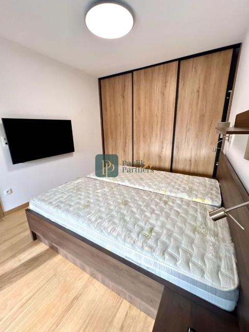 Prenájom 3izbový byt pod Hradom, ul.Podzámska, 2 park.miesta v garáži