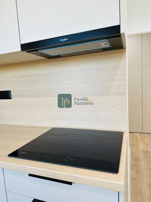 Predaj krásny 2 izbový byt, balkón, čerstvá rekonštrukcia, centrum mesta