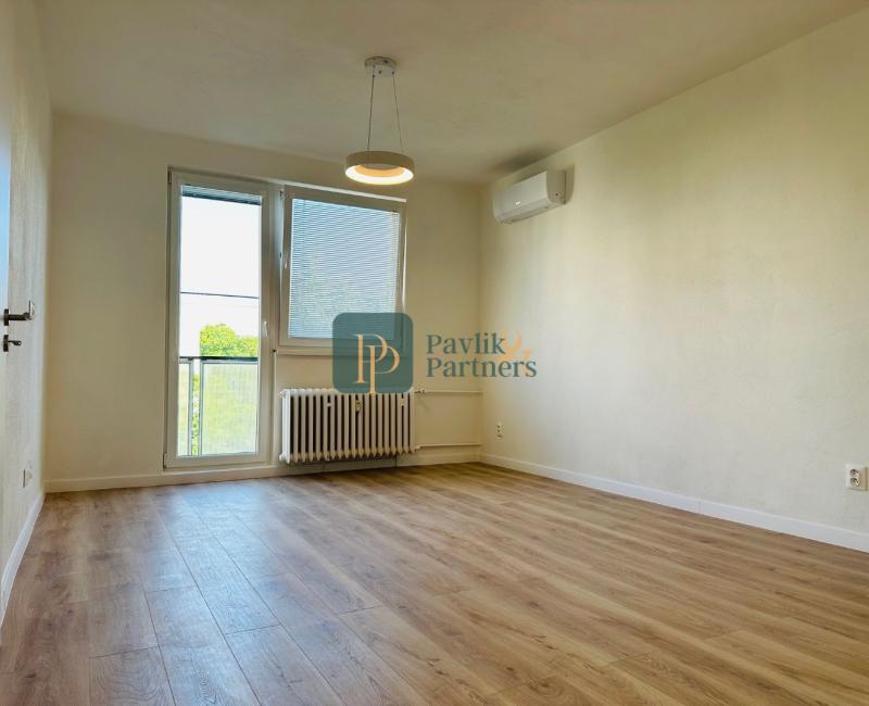 Predaj krásny 2 izbový byt, balkón, čerstvá rekonštrukcia, centrum mesta