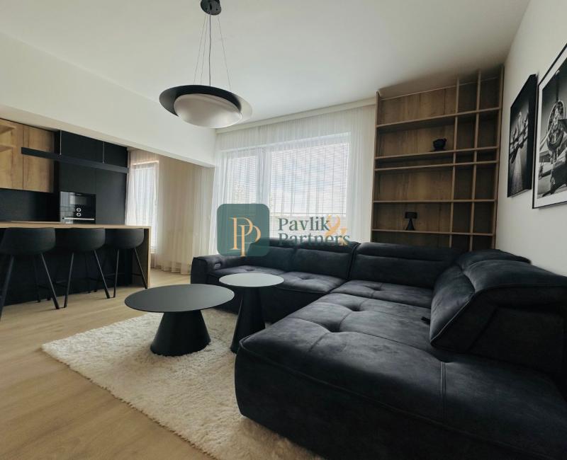 Prenájom krásny 2 izbový byt, centrum mesta, 40m2 terasa