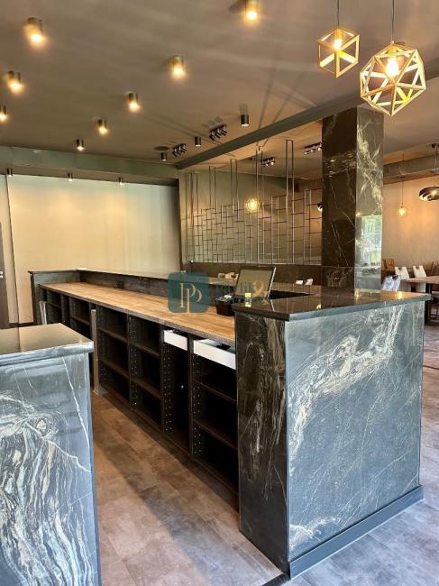 Odstúpenie luxusnej prevádzky, úplne centrum mesta, kompletne zariadená