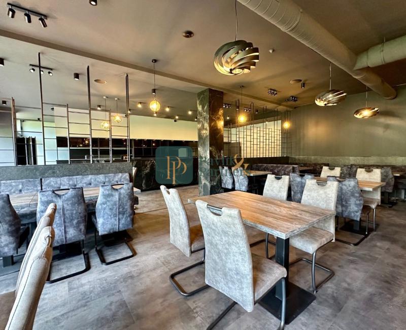 Odstúpenie luxusnej prevádzky, úplne centrum mesta, kompletne zariadená