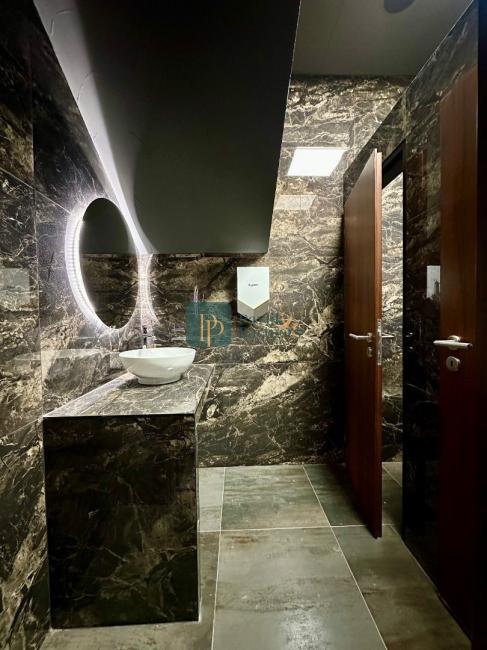 Odstúpenie luxusnej prevádzky, úplne centrum mesta, kompletne zariadená