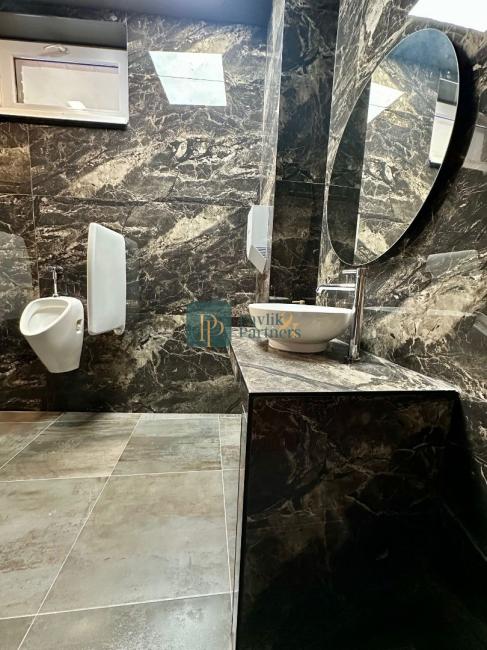 Odstúpenie luxusnej prevádzky, úplne centrum mesta, kompletne zariadená