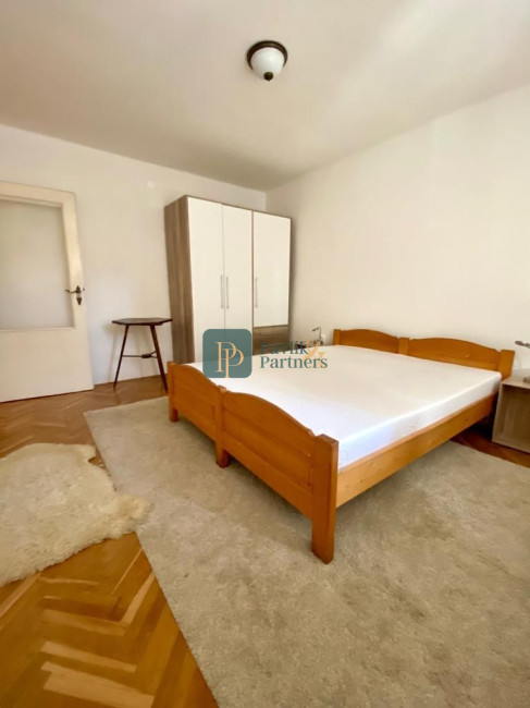 Prenájom 2,5 izb.byt centrum,pri parku,tehlová bytovka