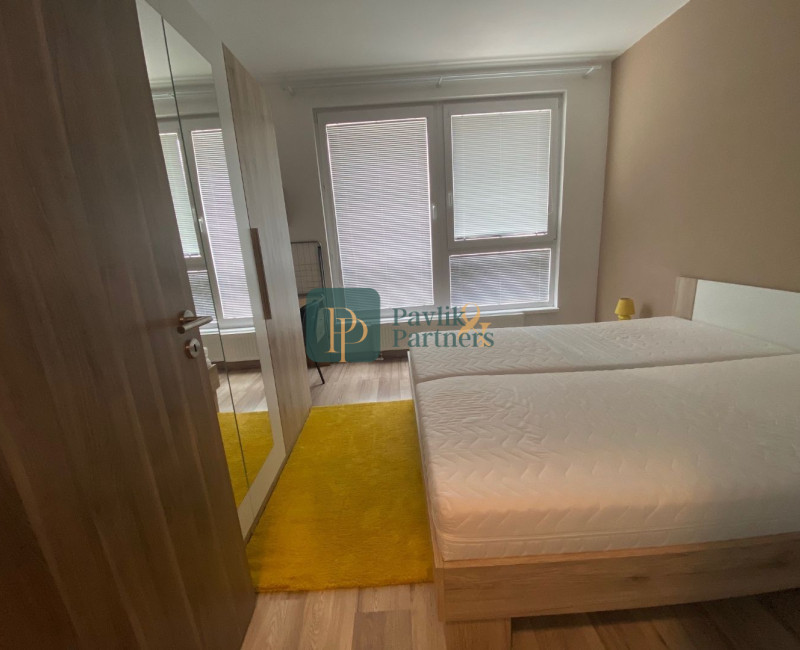 Prenájom pekný 2izb byt, centrum mesta, vlastné parkovacie miesto