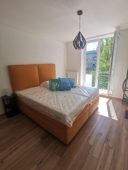 Prenájom krásny 2 izbový byt pod hradom, balkón, centrum mesta