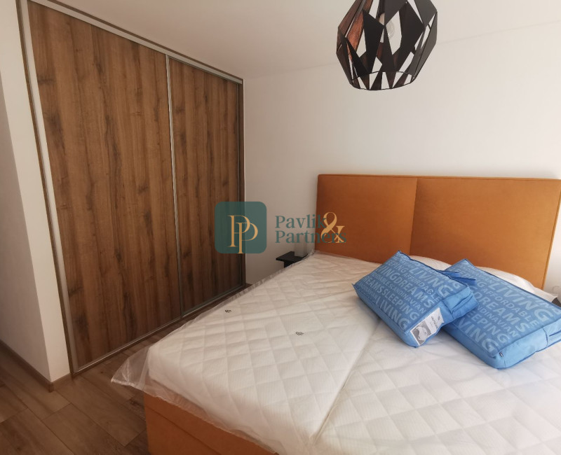Prenájom krásny 2 izbový byt pod hradom, balkón, centrum mesta