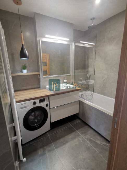 Prenájom krásny 2 izbový byt pod hradom, balkón, centrum mesta
