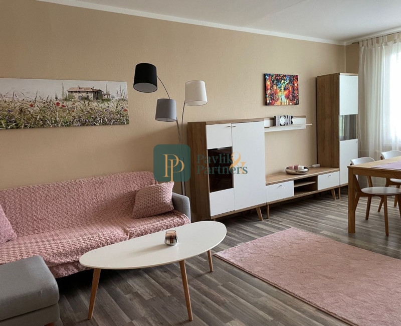 Prenájom pekný 2 izbový byt, zariadený, Chrenová