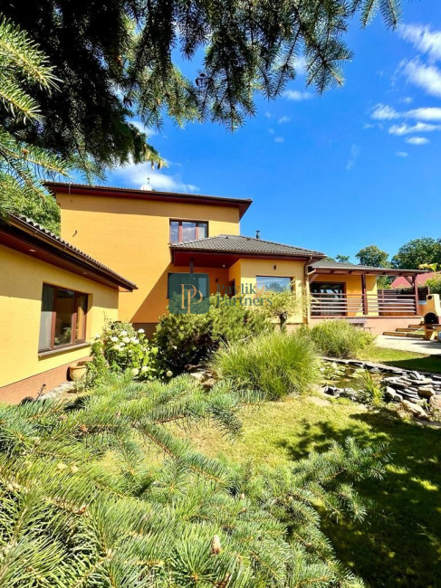 Predaj 4izb.RD Zobor, pozemok 10á, dvojgaráž, EXKLUZÍVNE!