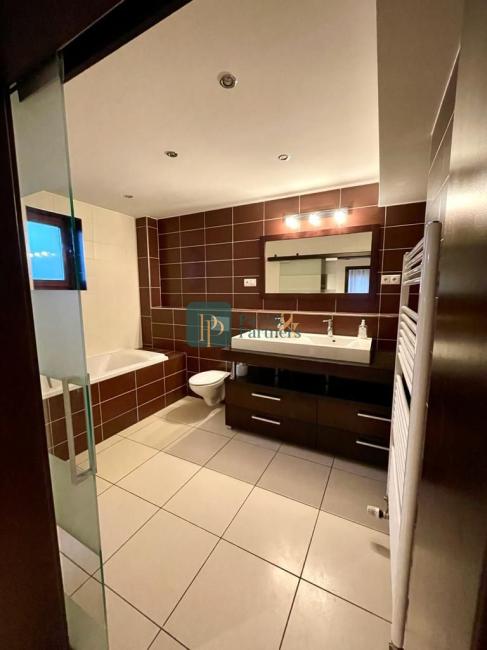 Predaj 4izb.RD Zobor, pozemok 10á, dvojgaráž, EXKLUZÍVNE!