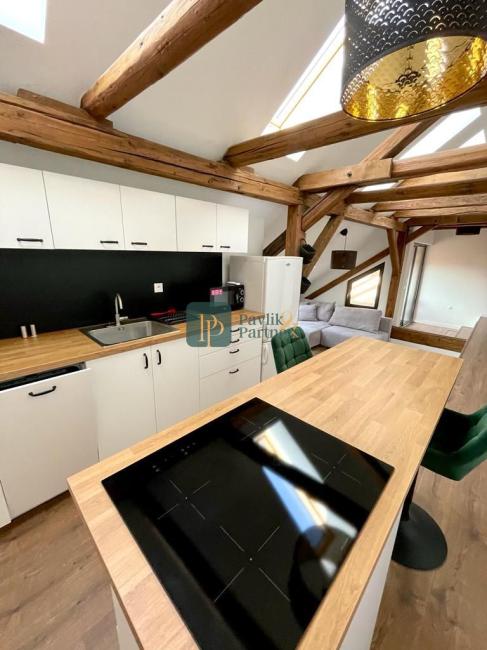 Prenájom 2izb.byt 80m2, pod Hradom, terasa, parkovacie miesto