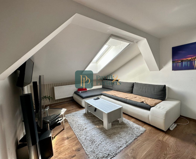 Prenájom 2 izbový byt v rodinnom dome, kompletne zariadený, záhrada