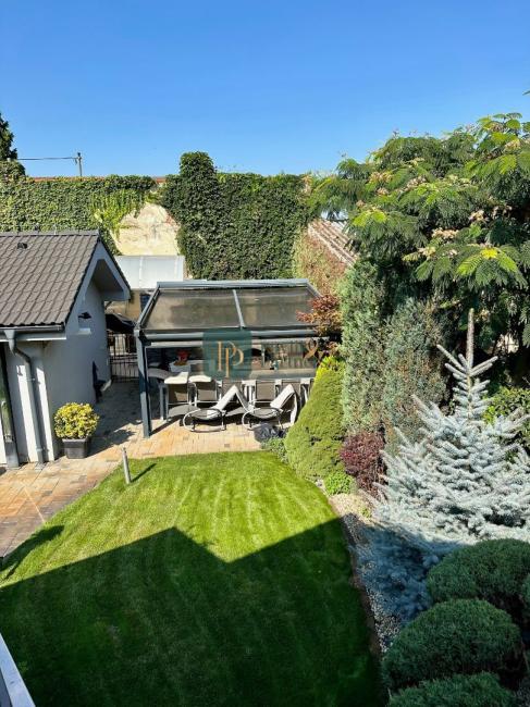 Prenájom 2 izbový byt v rodinnom dome, kompletne zariadený, záhrada