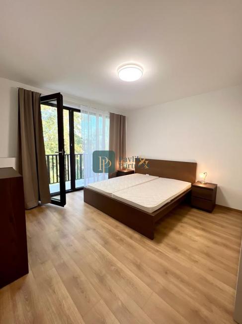 Prenájom novostavba 4izb.byt 99m2, centrum, 2 garážové státia