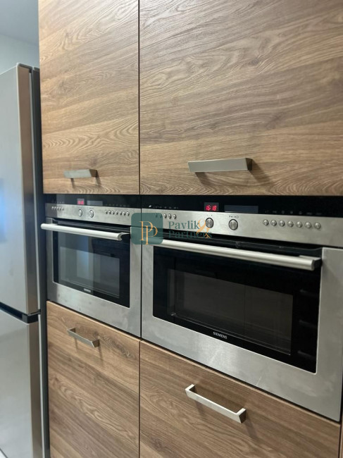 Prenájom novostavba 4izb.byt 99m2, centrum, 2 garážové státia