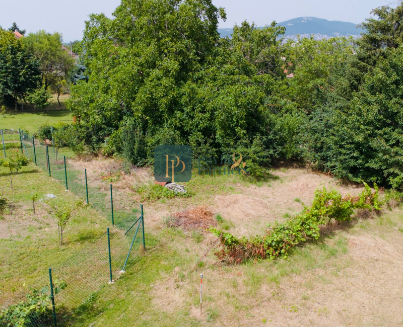 Predaj stavebný pozemok, 7,4 á, Čermáň