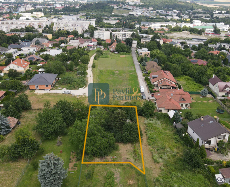 Predaj stavebný pozemok, 7,4 á, Čermáň