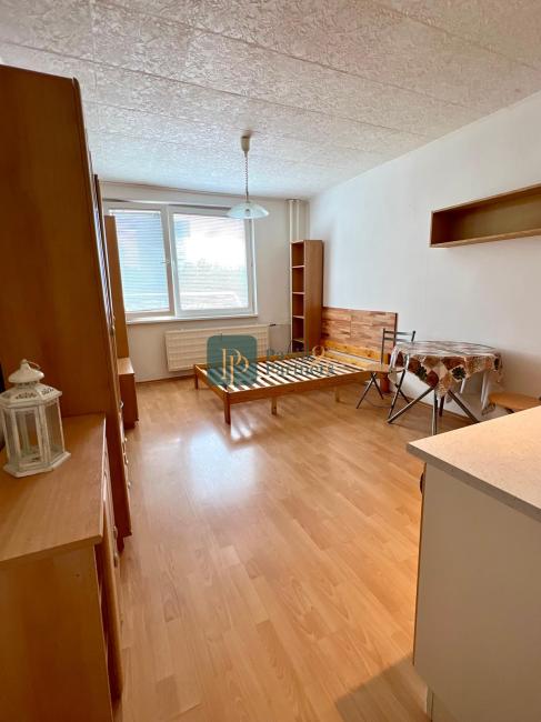 Predaj garzónka Topoľčany, zariadená, EXKLUZÍVNE!