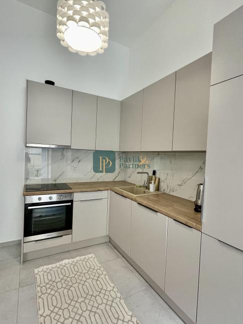 Exkluzívny 2izbový byt na prenájom, historické centrum mesta NR