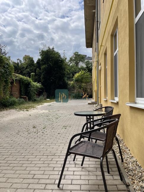 Exkluzívny 2izbový byt na prenájom, historické centrum mesta NR