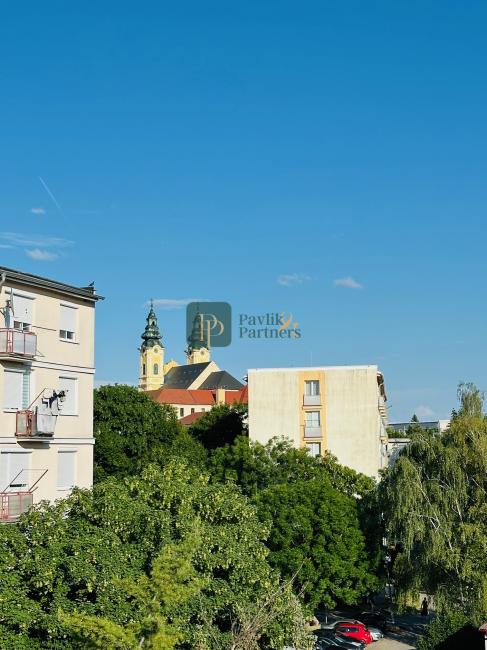 Prenájom krásny 2 izbový byt, kompletne zariadený, centrum mesta