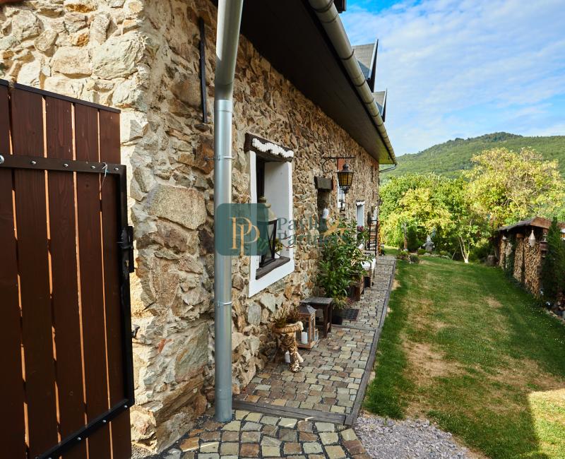 Predaj kamenná chalupa Jedľové Kostoľany, pozemok 15á EXKLUZÍVNE!