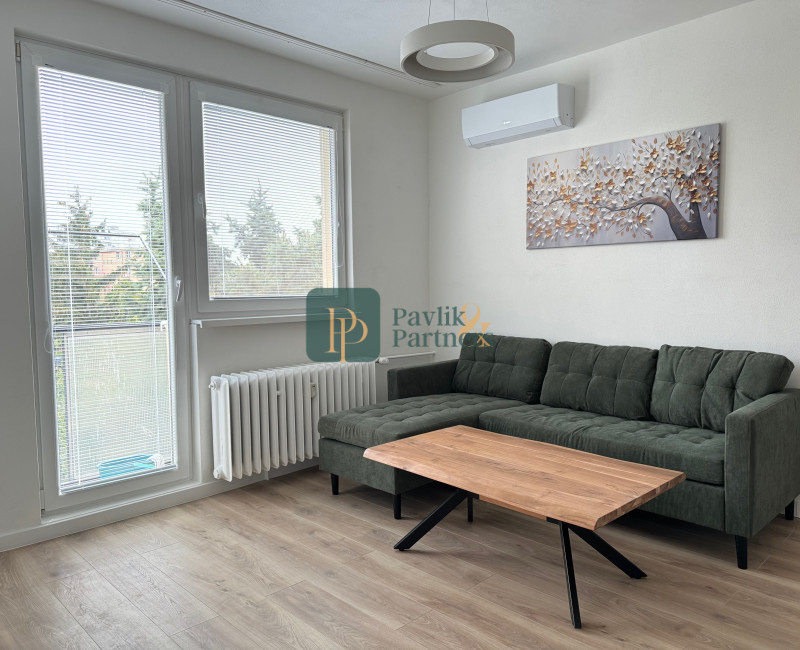 Prenájom krásny 2 izbový byt, kompletne zariadený, centrum mesta