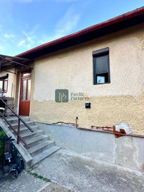 Predaj 3 izbový rodinný dom, pozemok 16á, Nitra