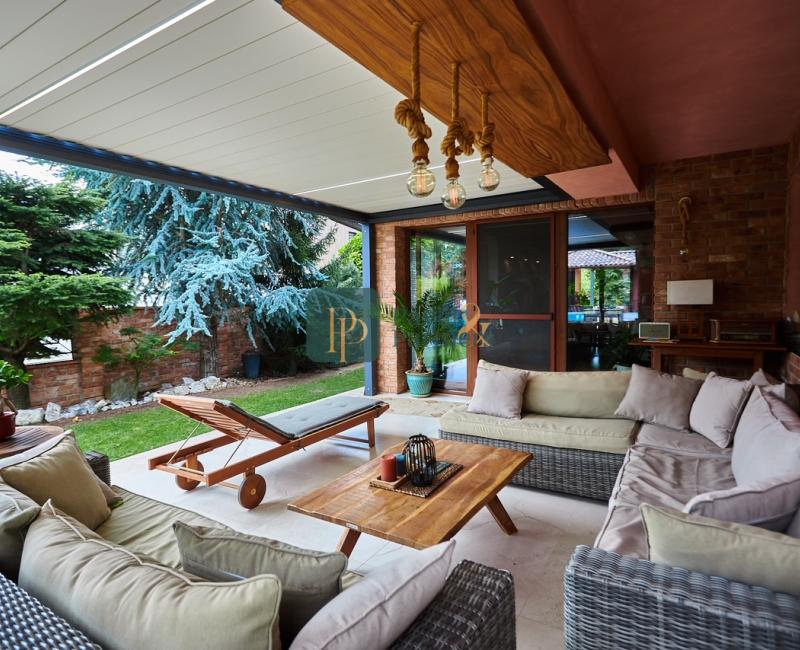 Prenájom nadštandardný 4 izbový rodinný dom, garáž, bazén