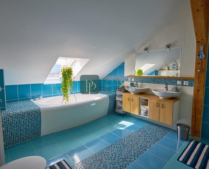 Prenájom nadštandardný 4 izbový rodinný dom, garáž, bazén