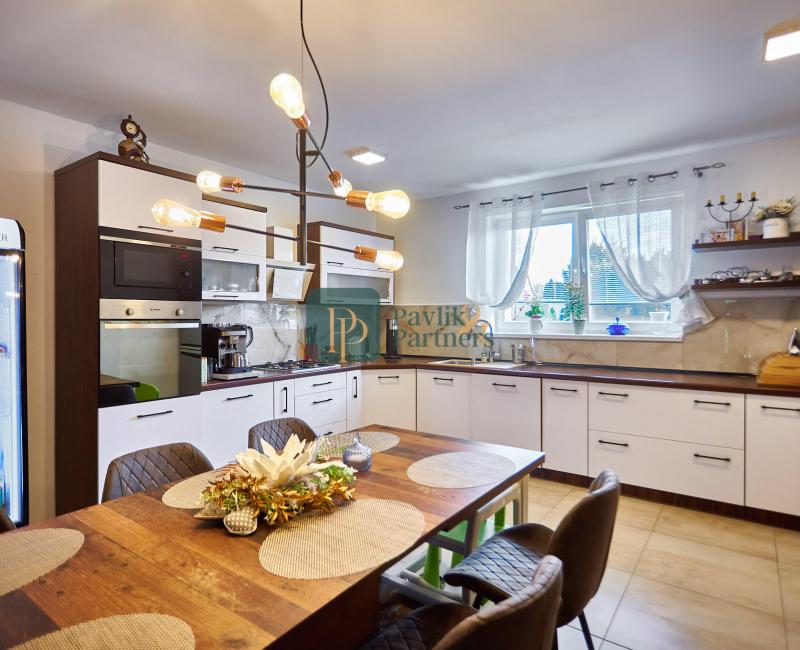 Predaj 4 izbový rodinný dom, 5,5á pozemok, Šoporňa