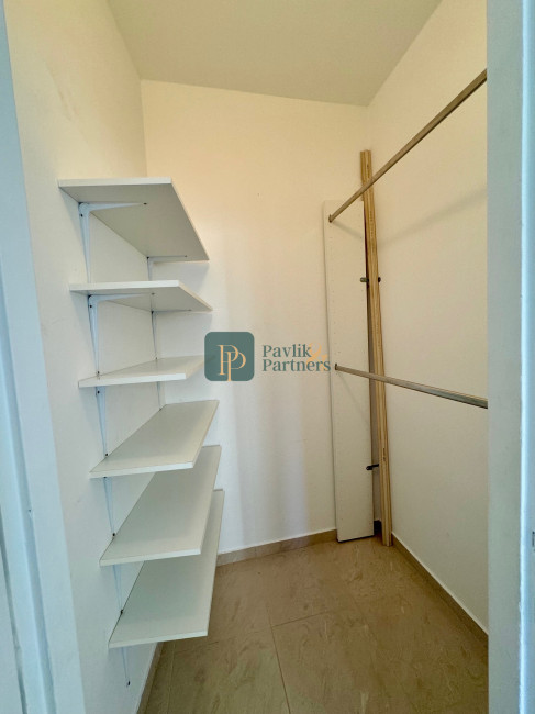 Predaj  2 izbový byt, 67m2, tehla, úplné centrum mesta