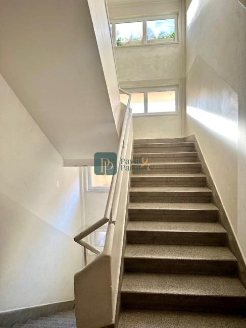 Predaj  2 izbový byt, 67m2, tehla, úplné centrum mesta